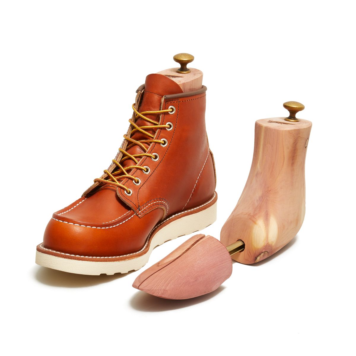 Árbol para Botas de Cedro